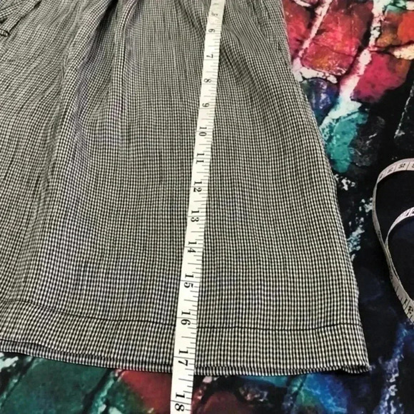 62 east shorts size medium light weight material black and white - Picture 8 of 8